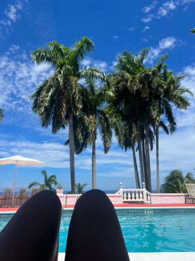 Peaceful Palms Montego Bay Hotel 0*,  Jamaica